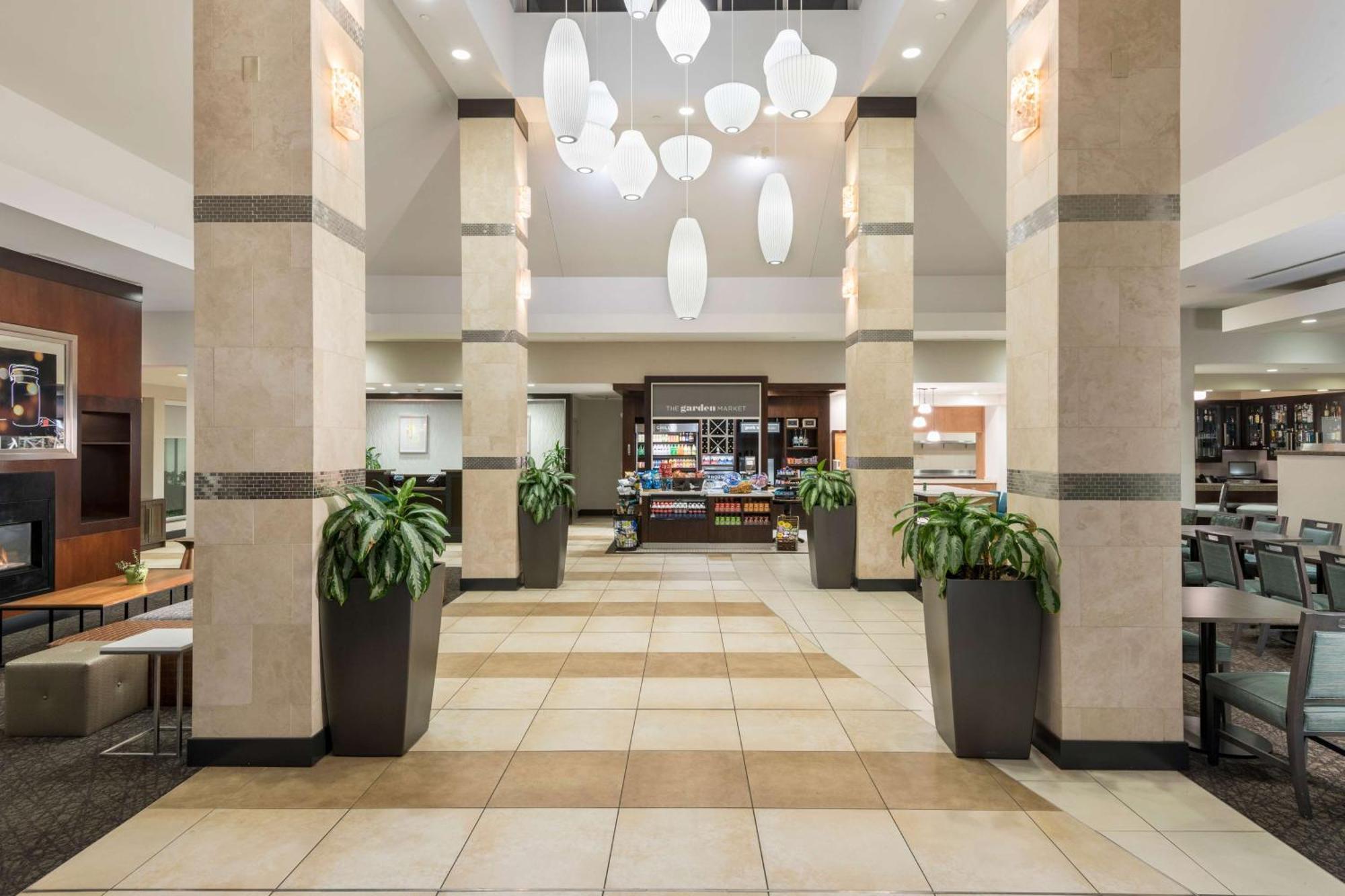 Hilton Garden Inn Silver Spring White Oak Exterior foto