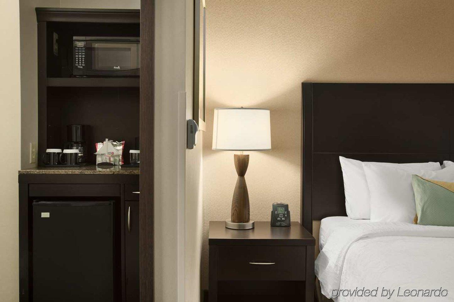Hilton Garden Inn Silver Spring White Oak Exterior foto