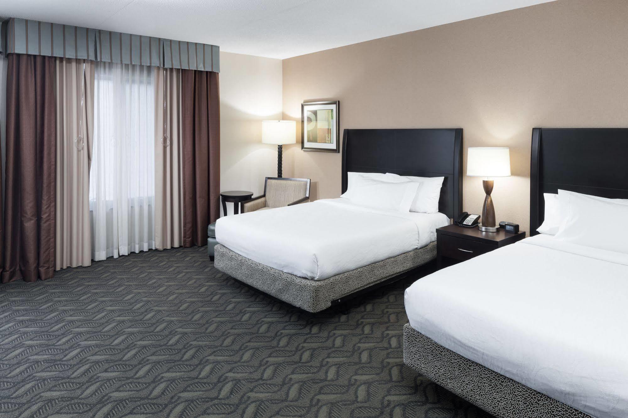 Hilton Garden Inn Silver Spring White Oak Exterior foto