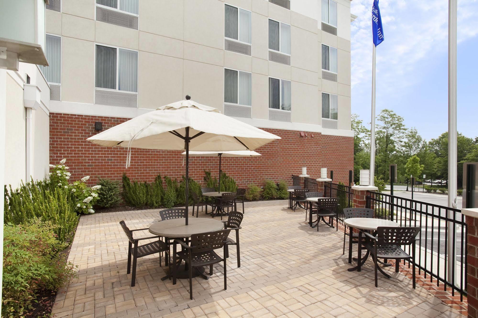 Hilton Garden Inn Silver Spring White Oak Exterior foto