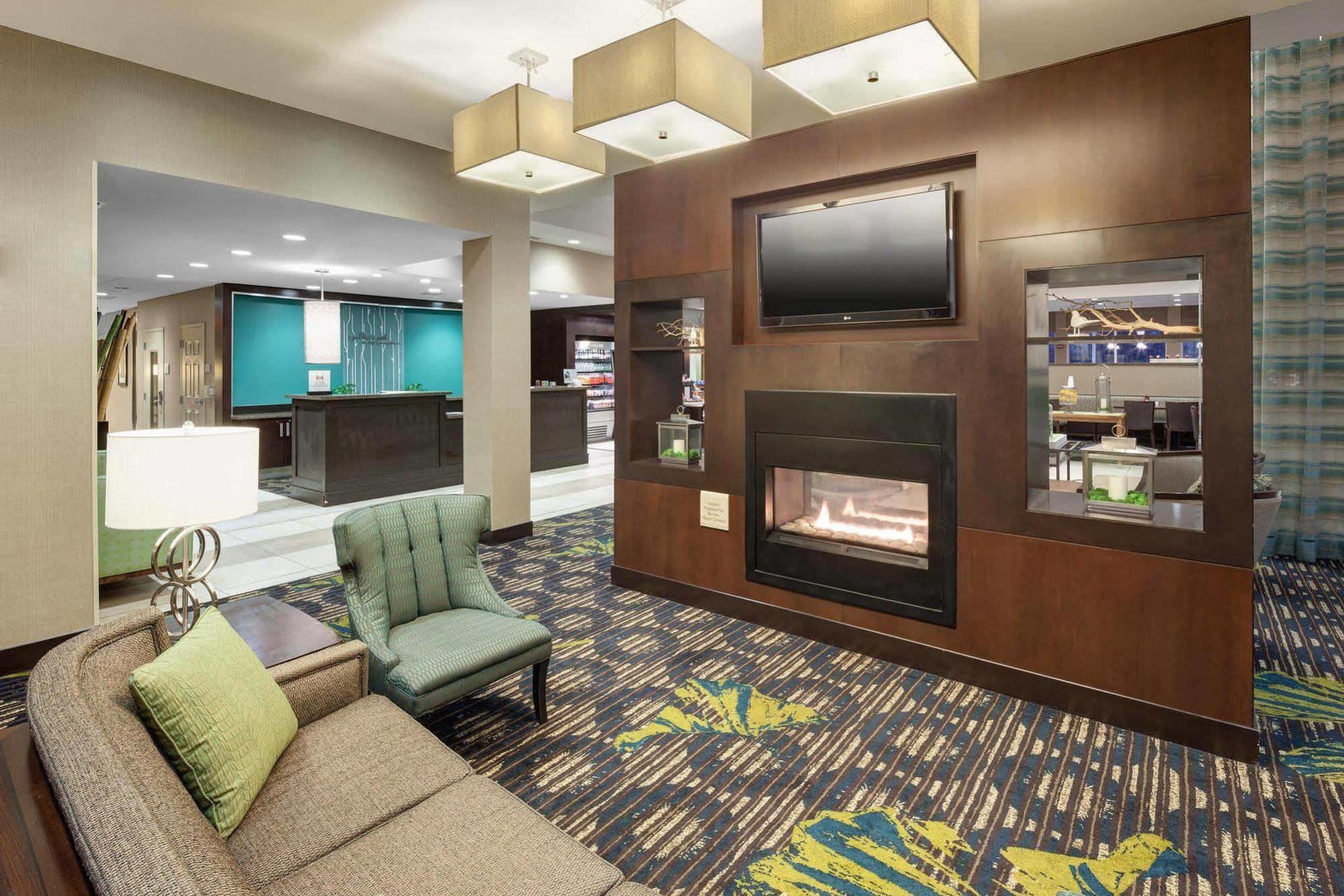 Hilton Garden Inn Silver Spring White Oak Exterior foto